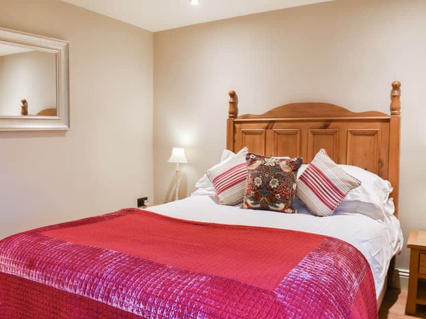 Double bedroom | The Piggery - Helm Mount Barns, Barrows Green, near Kendal