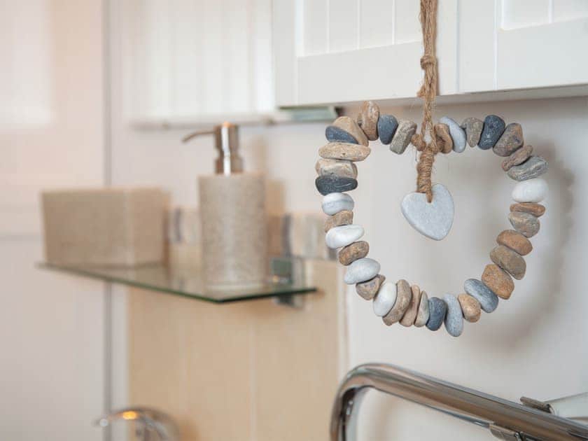 Bathroom | Tree Tops - Mount Pleasant Cottages, Mount, near Bodmin