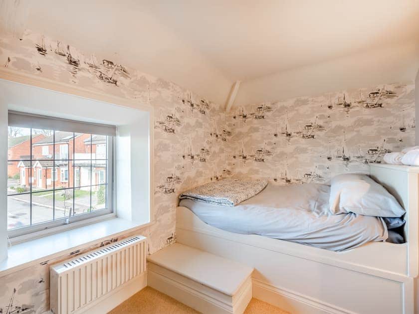 Double bedroom | Ship Cottage - Rose and Ship Cottage, Reedham