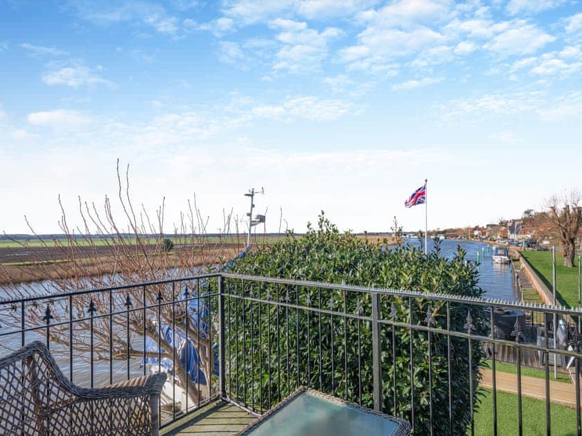 Balcony | Ship Cottage - Rose and Ship Cottage, Reedham