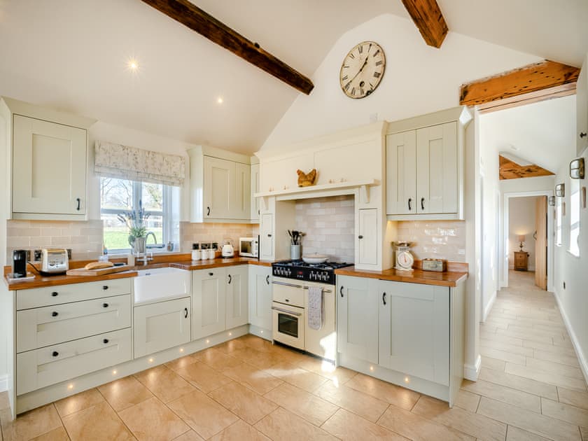Open plan living space | Bank House Barn, Audlem