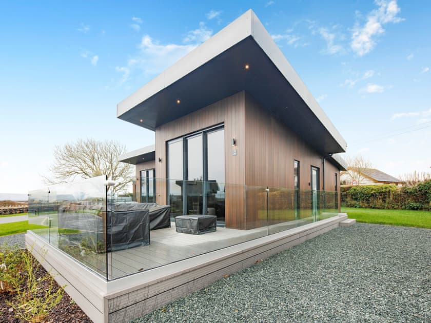 Exterior | Lodge Two - Ty Llwyd, Llangefni