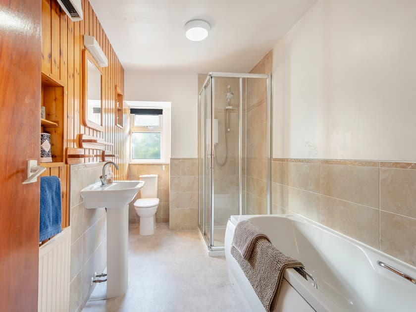 Bathroom | Brondeg Lodge, Minard, near Inveraray