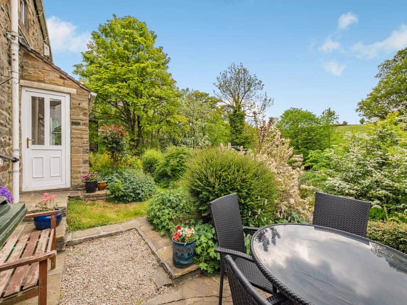 Outdoor | Holme House Cottage, Oakworth