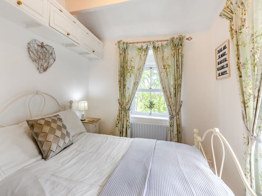 Double bedroom | Holme House Cottage, Oakworth