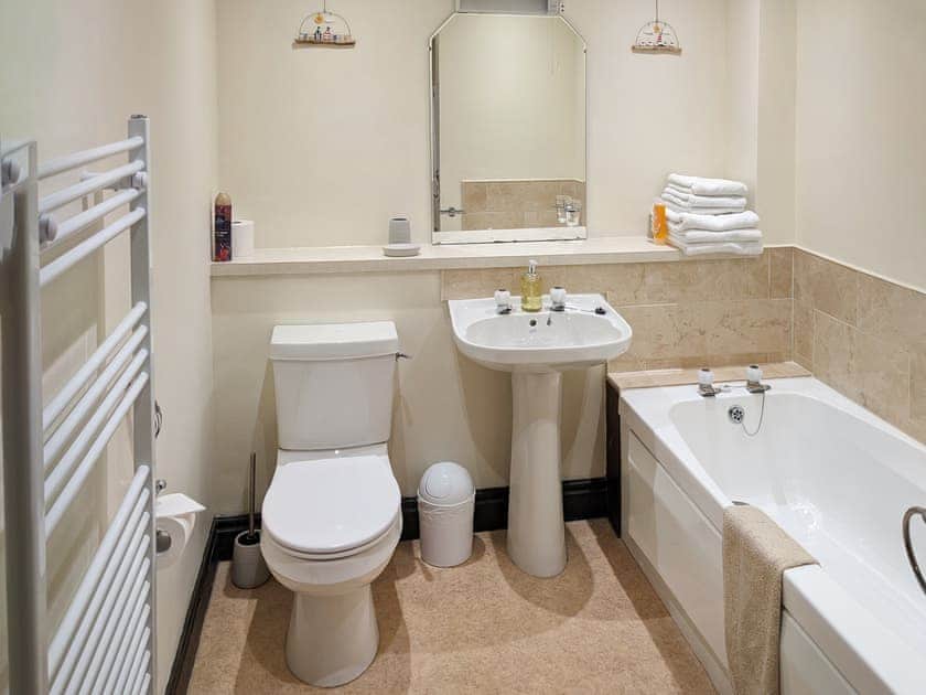 Family bathroom with bath and separate shower enclosure | Drumlins Cottage, Endmoor, near Kendal