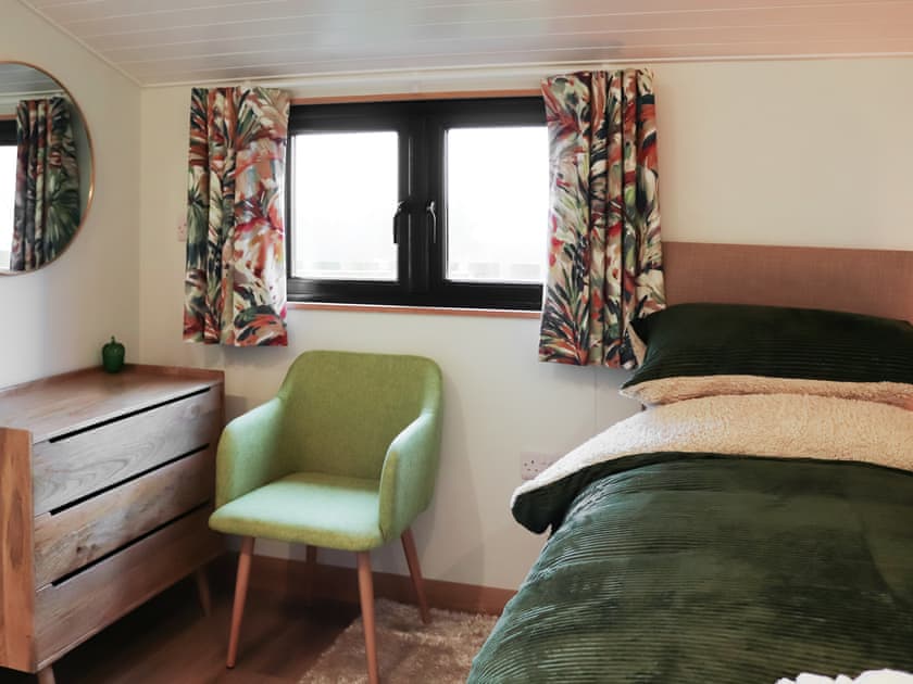 Twin bedroom | Aberdaron Retreat- Gwdihw - Aberdaron Retreat, Aberdaron