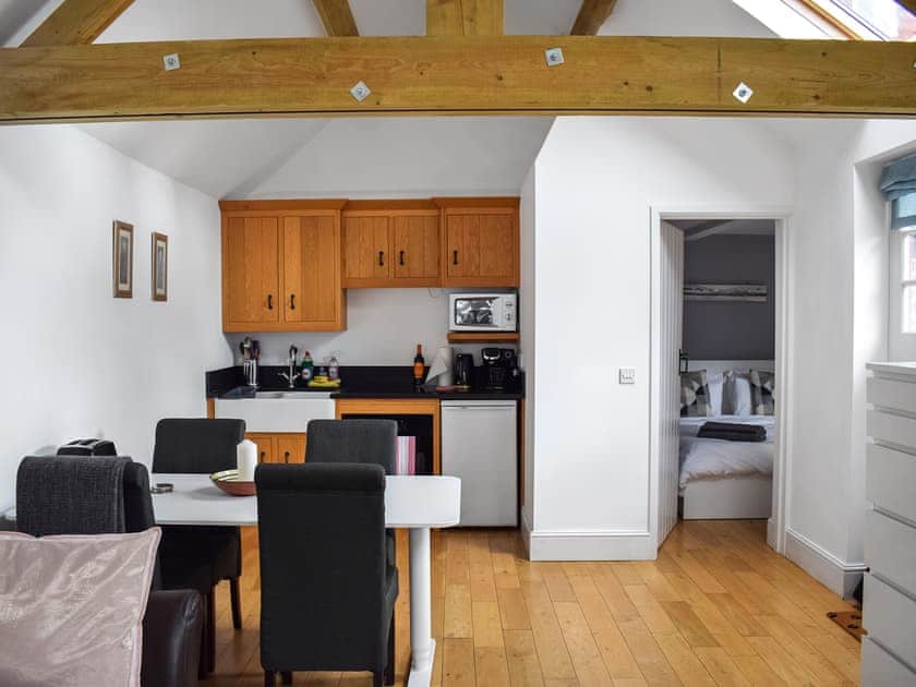 Kitchen/diner | Old Chimneys Cottage - Lewes Retreats, Plumpton Green, near Lewes