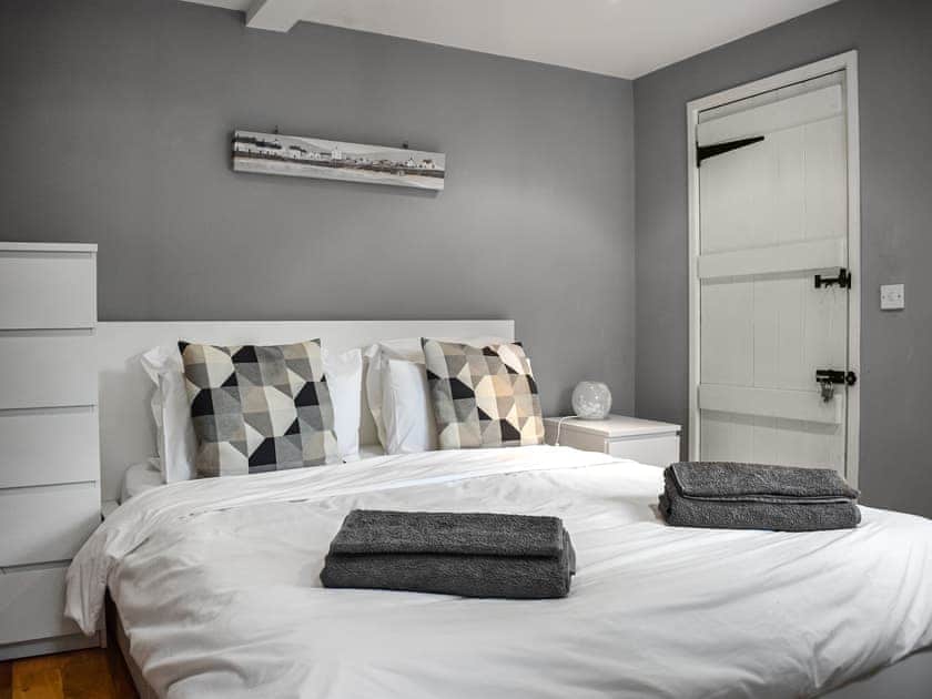 Double bedroom | Old Chimneys Cottage - Lewes Retreats, Plumpton Green, near Lewes