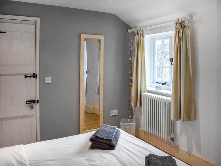 Double bedroom | Old Chimneys Cottage - Lewes Retreats, Plumpton Green, near Lewes
