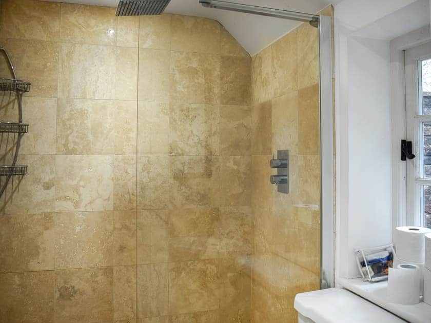Bathroom | Old Chimneys Cottage - Lewes Retreats, Plumpton Green, near Lewes