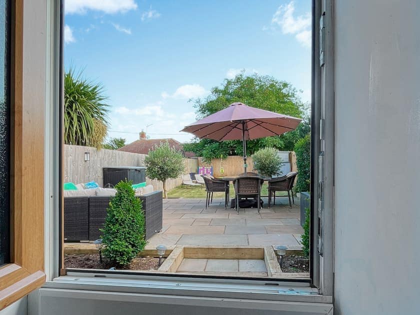 Patio | Sandpiper Cottage, Heacham
