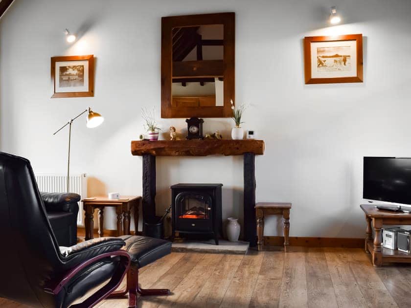 Living area | Meadowbrook Farm - Byre Cottage - Meadowbrook Farm Cottages, Moreton, near Thame