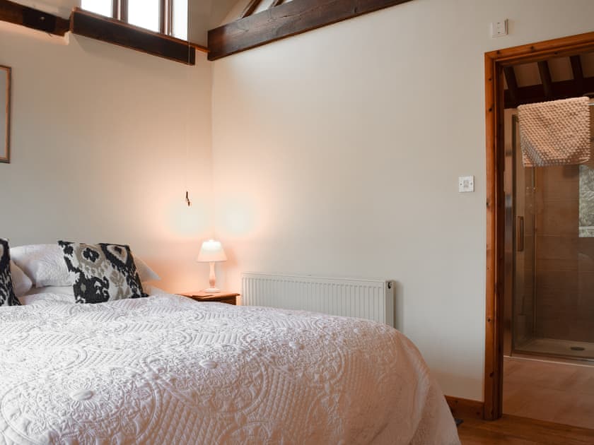 Double bedroom | Meadowbrook Farm - Byre Cottage - Meadowbrook Farm Cottages, Moreton, near Thame