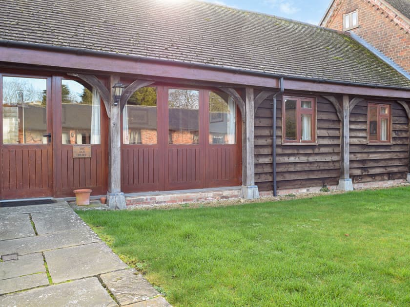 Exterior | Meadowbrook Farm - The Old Dairy - Meadowbrook Farm Cottages, Moreton, near Thame