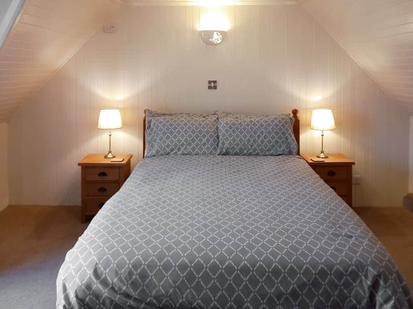 Double bedroom | Sunnybank Cottage, Inveralligin, near Torridon