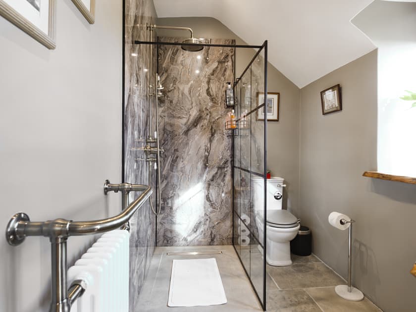 Bathroom | The Red House - The Red Houses, Minsterley