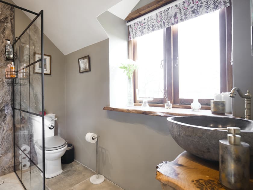 Bathroom | The Red House - The Red Houses, Minsterley