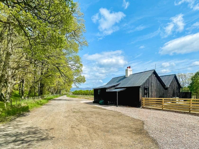 Exterior | Stag’s Hide, Aviemore