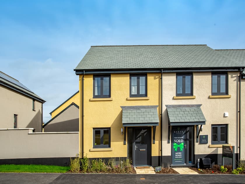 Exterior | Wagtails, Dartmouth