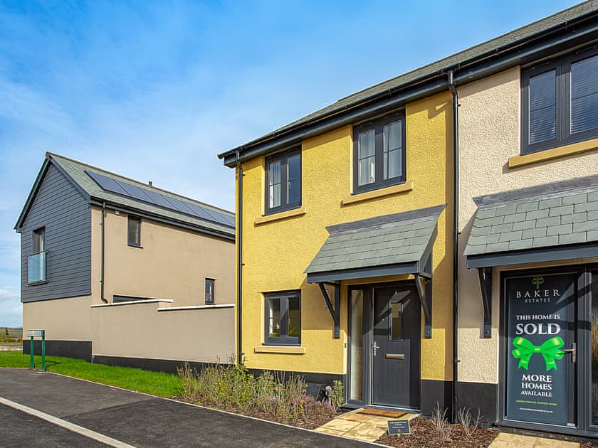 Exterior | Wagtails, Dartmouth