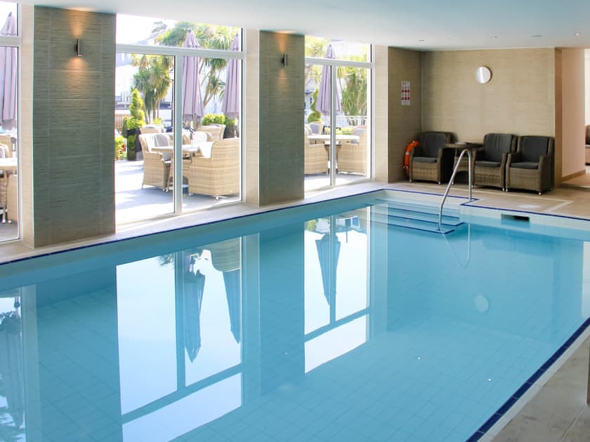Swimming pool | Belgrave Sands Apartment 2, Torquay