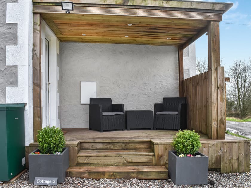 Sitting-out-area | Cottage 2, Woodhead of Mailer
