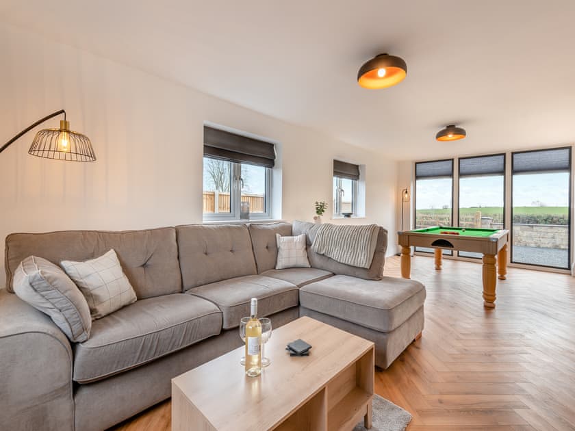 Living area | Cedar Lodge, Pleasley Vale, near Mansfield