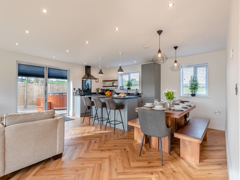 Open plan living space | Cedar Lodge, Pleasley Vale, near Mansfield