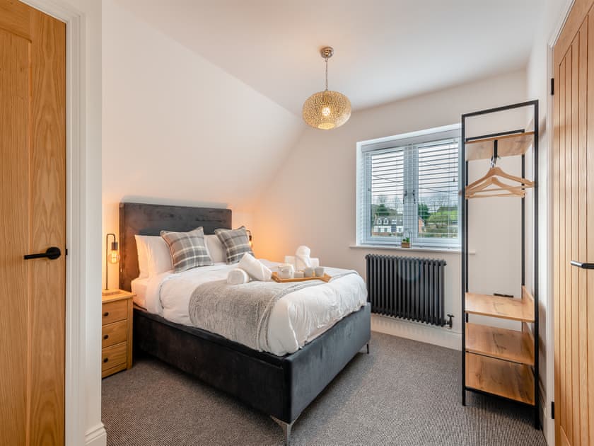 Double bedroom | Cedar Lodge, Pleasley Vale, near Mansfield