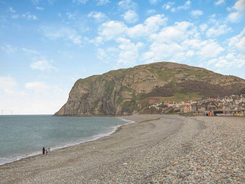 Surrounding area | Townhouse, Llandudno