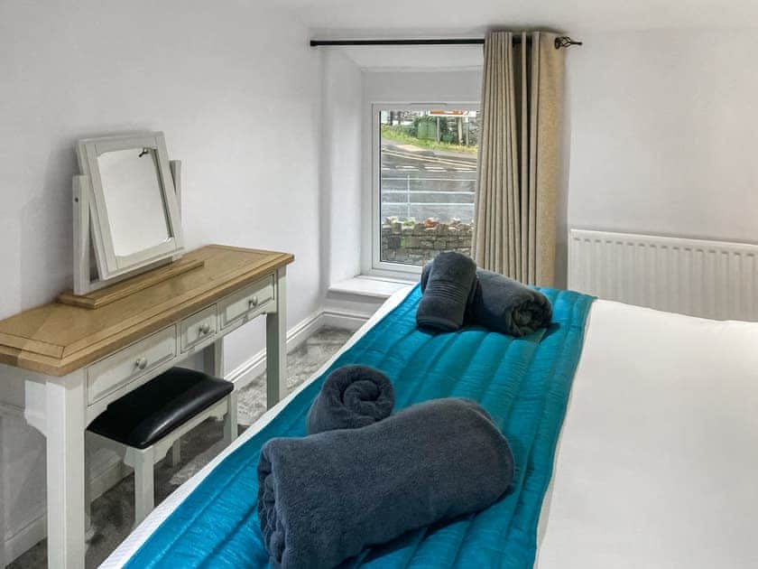 Comfortable Super-king bedroom  | Cosy Cottage, Portinscale, near Keswick