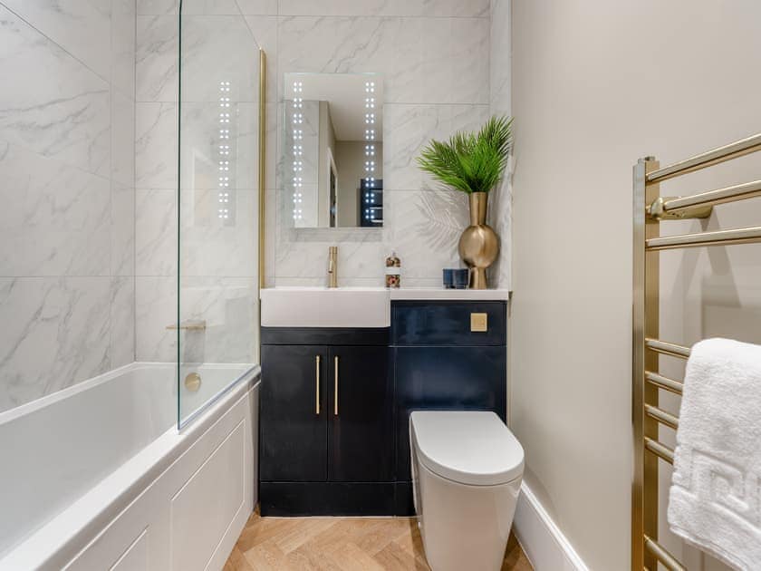 Bathroom | Old Bank House, Barnard Castle