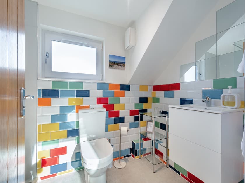 Bathroom | Postbox Cottage, Lochranza