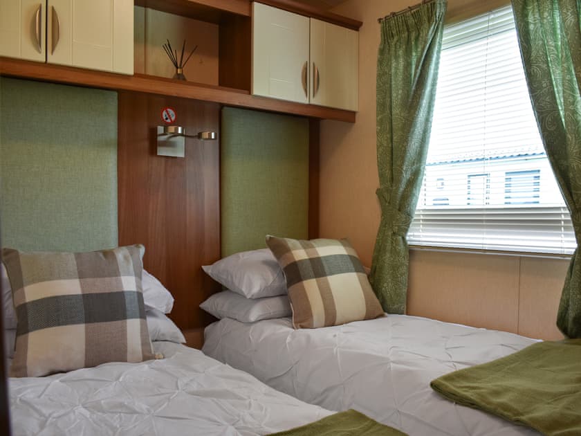 Twin bedroom | Skiddaw View Lodge, Moota, near Cockermouth