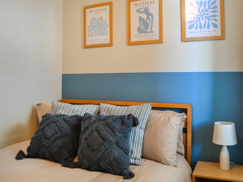 Double bedroom | Hogarth Apartment by the Sea - Hogarth by the Sea Apartments, Newbiggin-by-the-Sea
