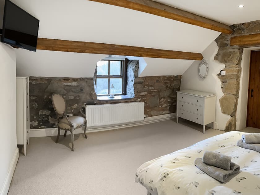 Stunning King bedroom  | Clawdd Gwyn, Trefriw, near Llanrwst