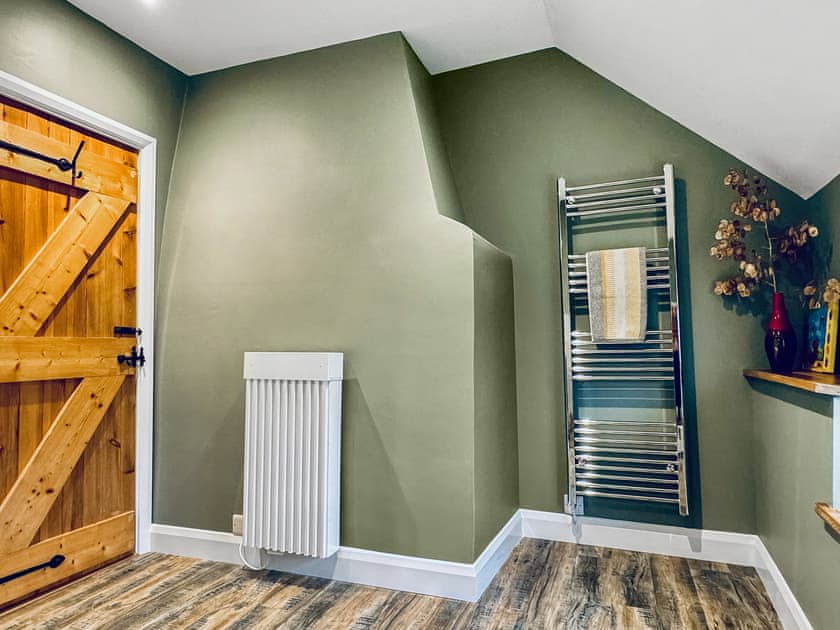 Bathroom | Winkle Cottage, Calbourne