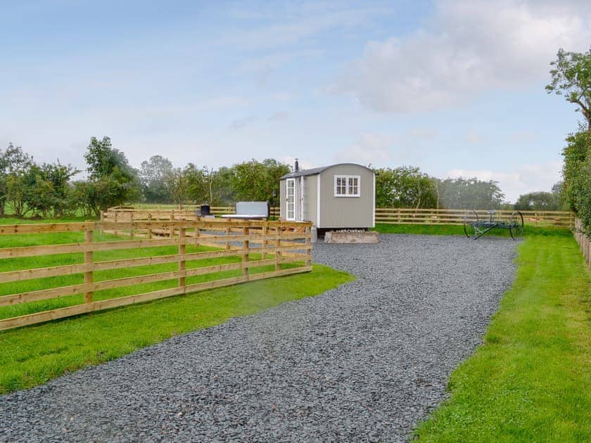 Driveway | Greengill Farm Shepherds Hut - Greengill, Greengill, near Cockermouth