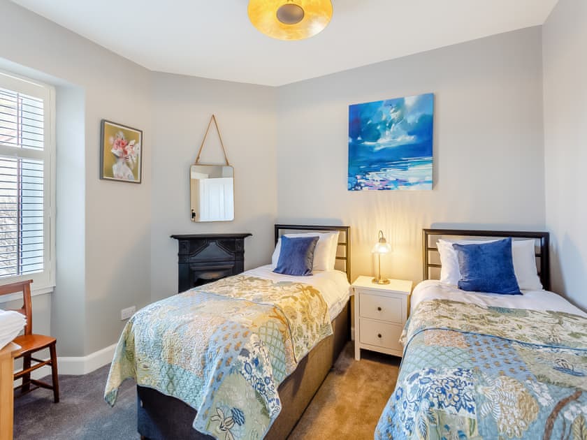 Twin bedroom | Glencairn, Inverness