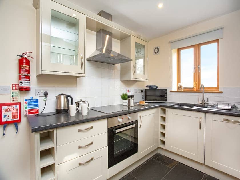 Kitchen | Golf Club Lodges- Curlew - Golf Club Lodges, Blackawton, near Totnes