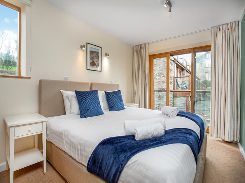Double bedroom | Golf Club Lodges- Curlew - Golf Club Lodges, Blackawton, near Totnes