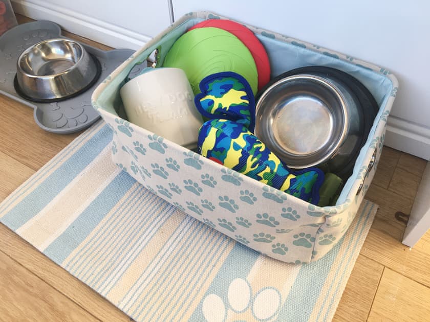 Dog friendly | Toll Bar Cottage, Sandsend, near Whitby