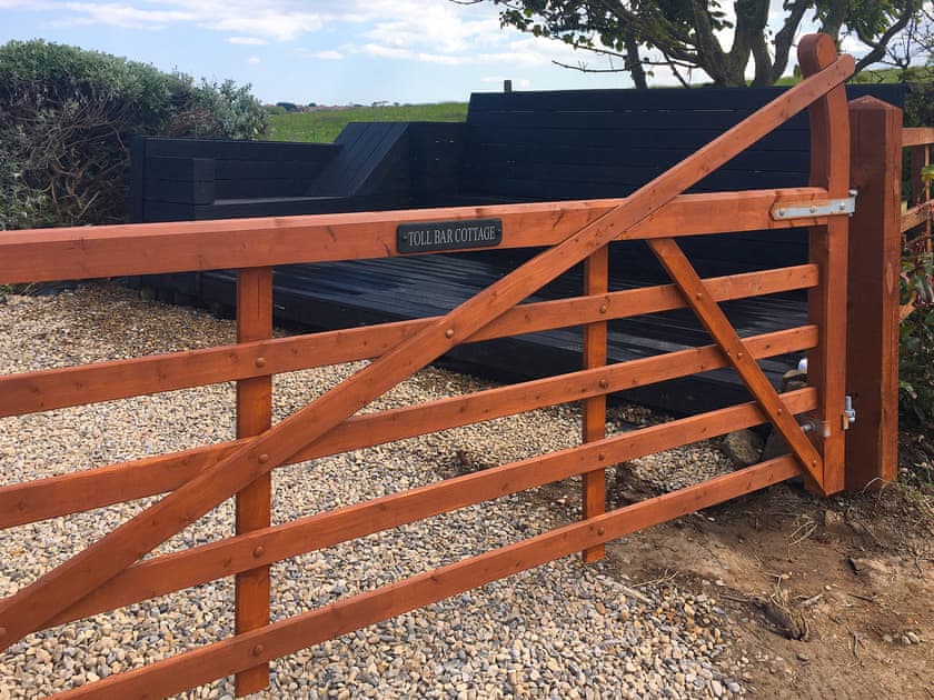 Exterior | Toll Bar Cottage, Sandsend, near Whitby