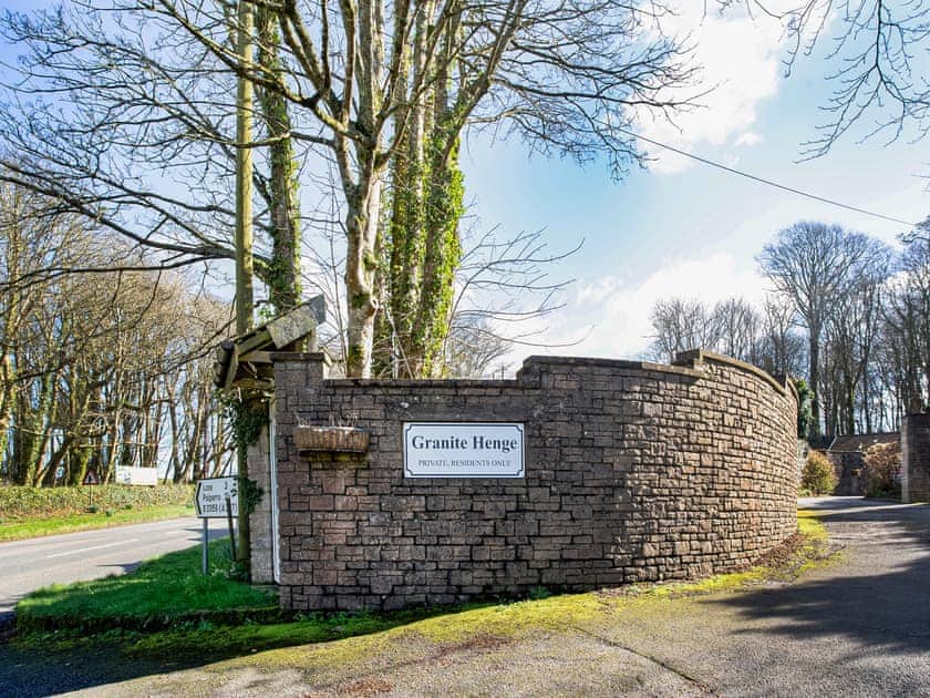 Surrounding area | Bank Voles Nest - Granite Henge, Looe
