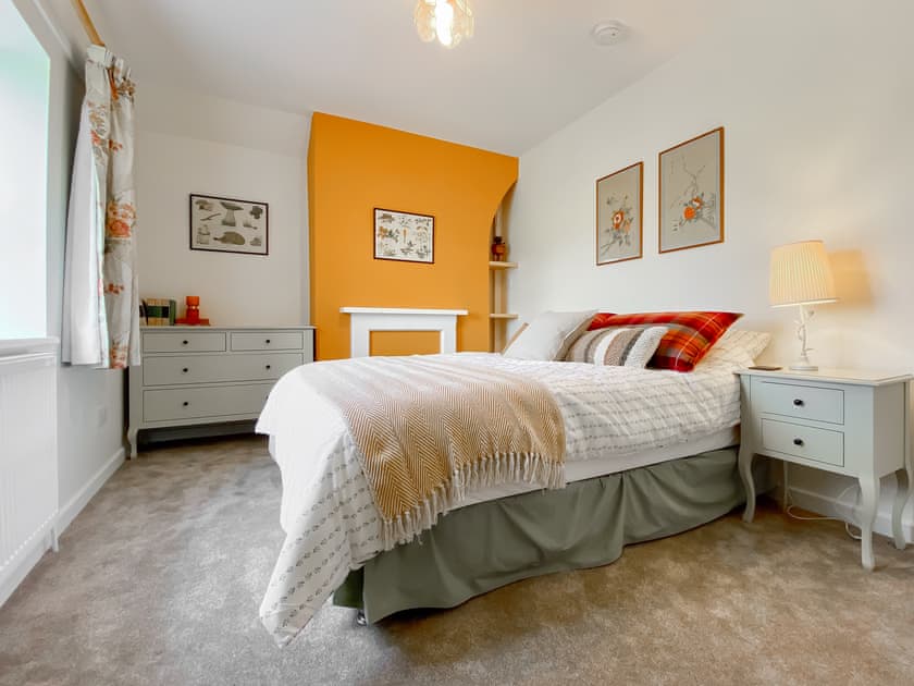 Double bedroom | Middle Farm Cottage, Winterbourne Monkton, Nr Marlborough