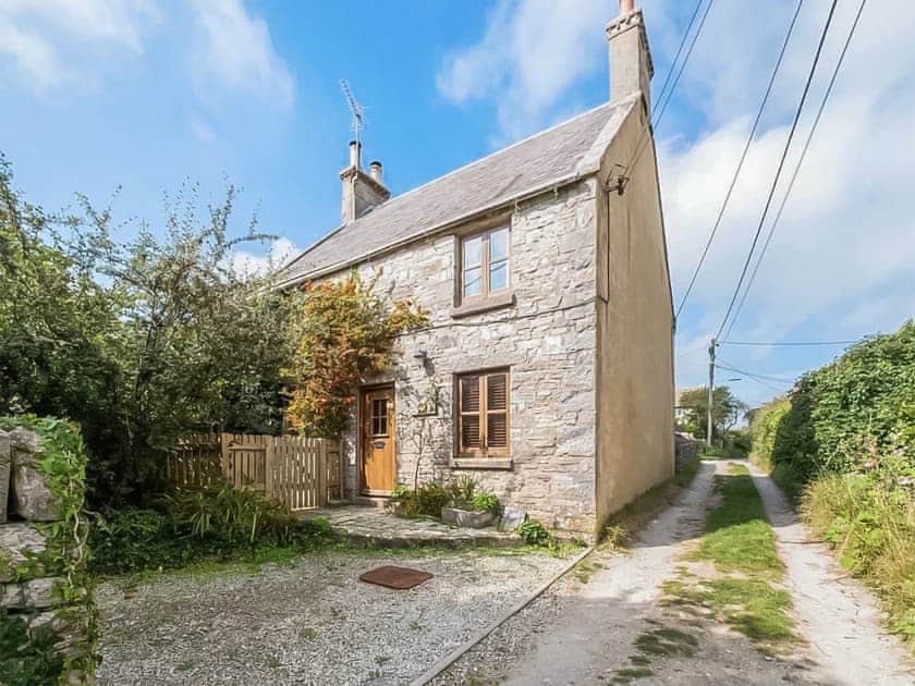 Driveway | East View, Acton