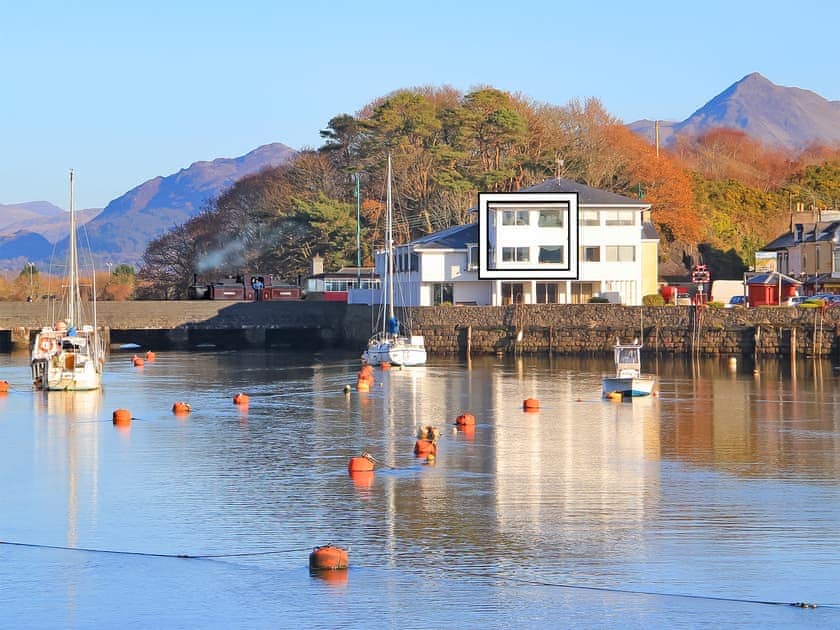 Exterior | Rivers Edge Penthouse, Porthmadog