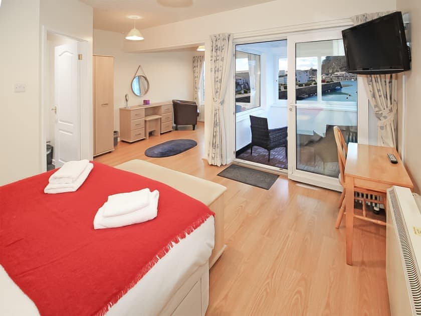 Double bedroom | Rivers Edge Penthouse, Porthmadog