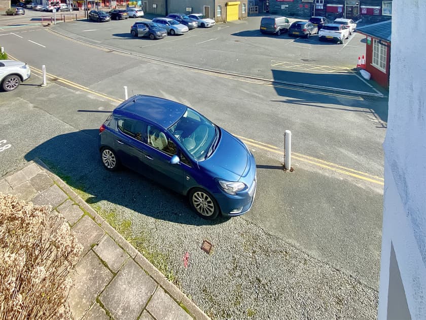 Parking | Rivers Edge Penthouse, Porthmadog